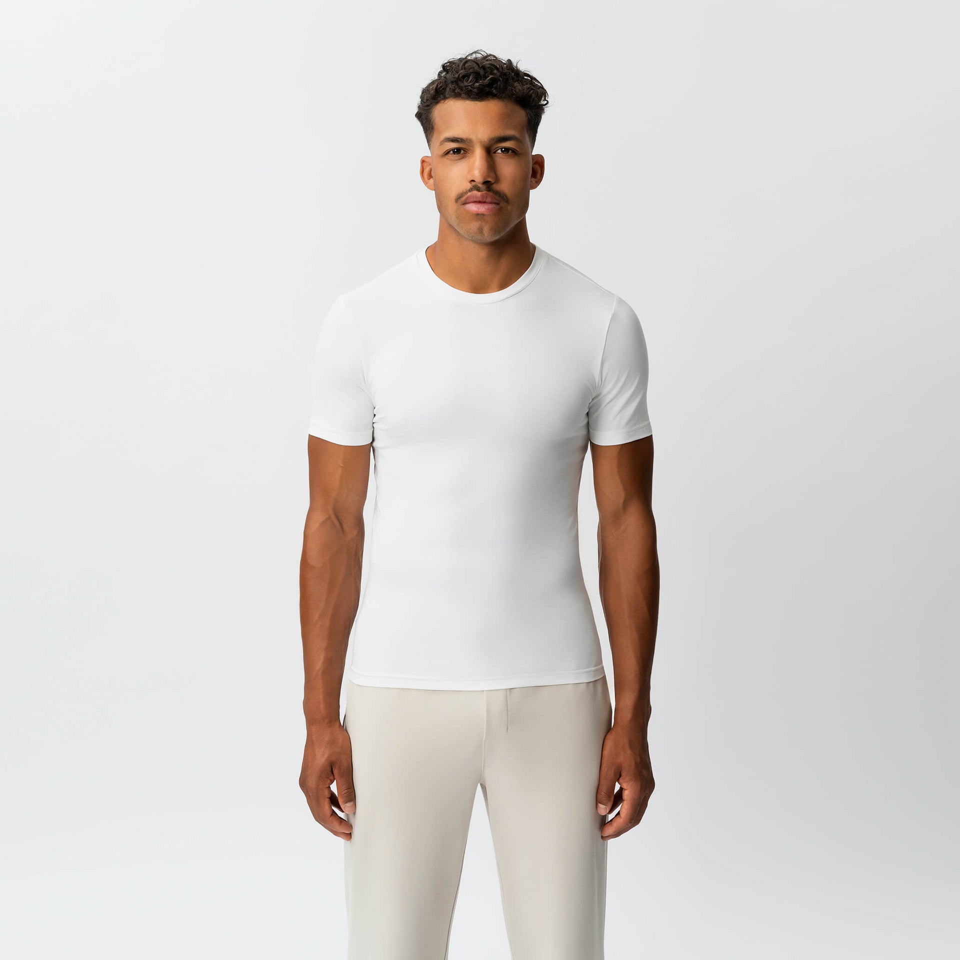 MUSCLE FIT T SHIRT