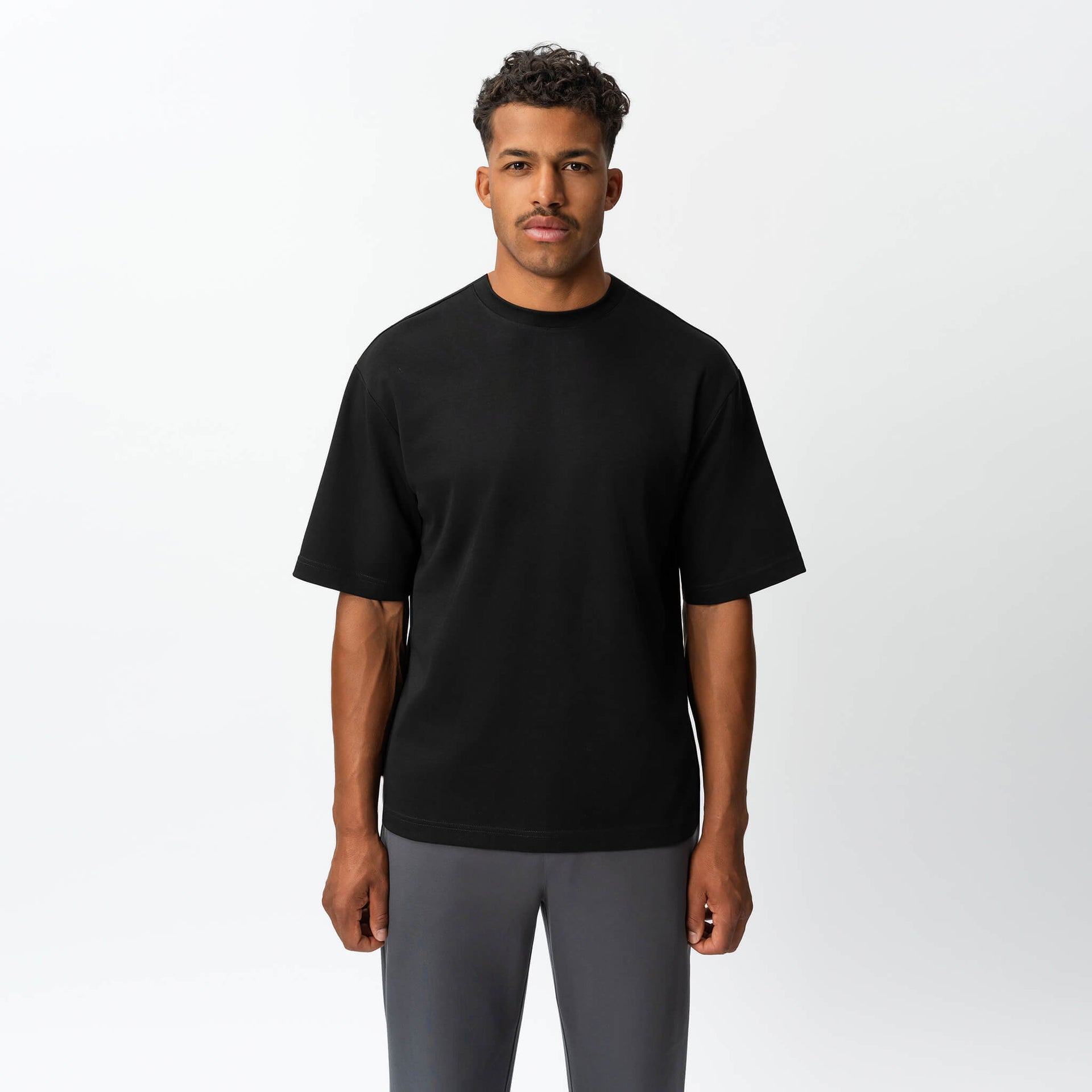 Découvre les t-shirts Good For Nothing pour homme chez